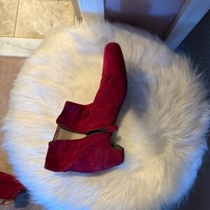 EILEEN FISHER SUEDE ANKLE BOOT